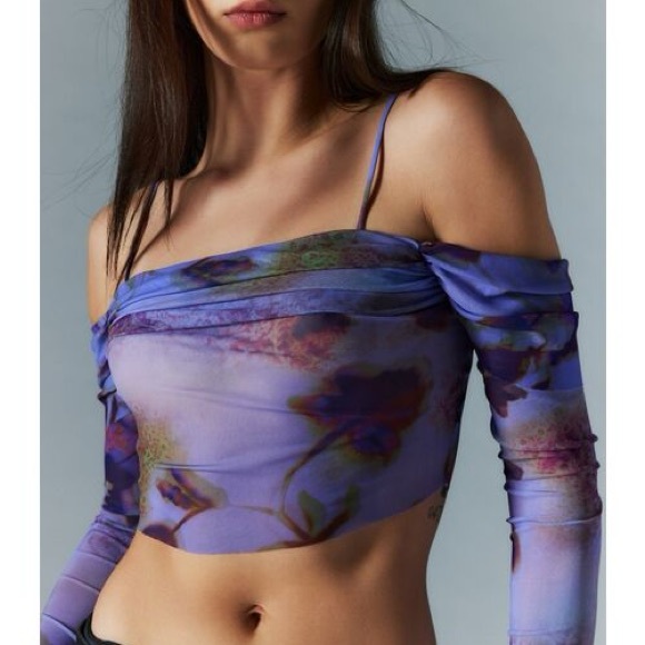 silence + noise Tops - Silence + Noise Urban Outfitters Purple Floral Crop Top